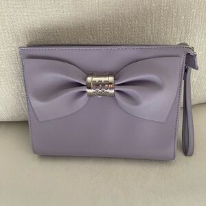 Betsey Johnson ✅NEW✅  Purple Clutch with Bow Detail